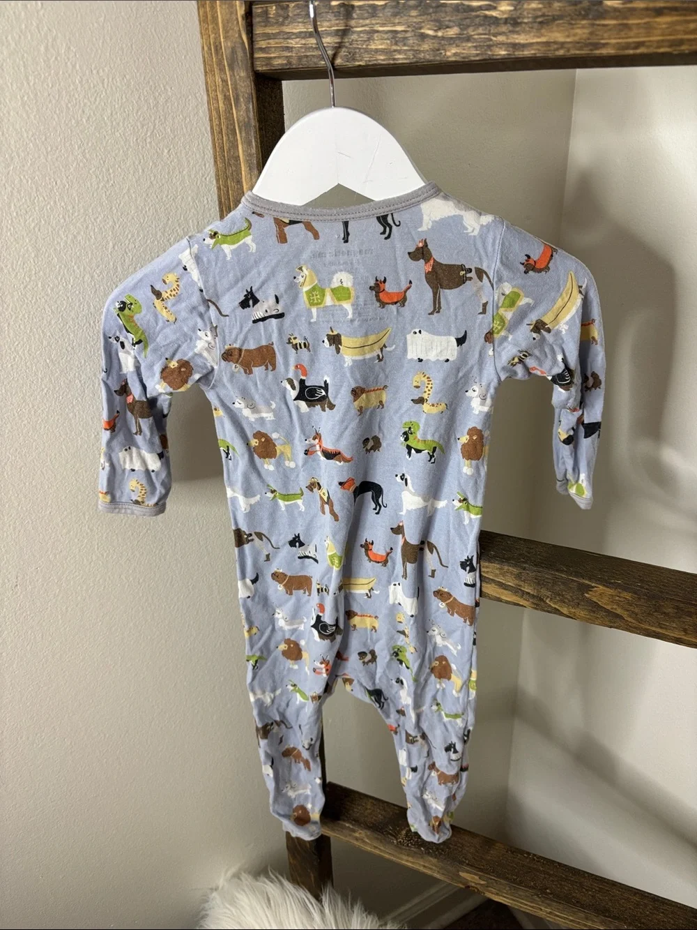 Magnetic Me Light Gray Dog Print Footed One-Piece Size 12-18M
